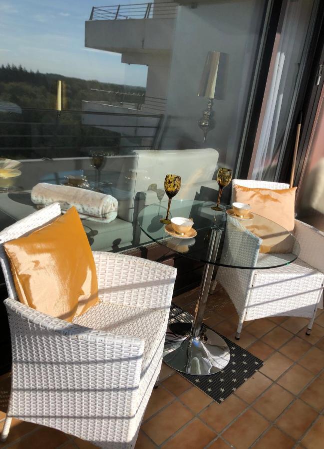 Tiffanys Ferienapartments In Der Privatresidenz Des Plaza Premium Hotel Timmendorfer Strand Exterior foto