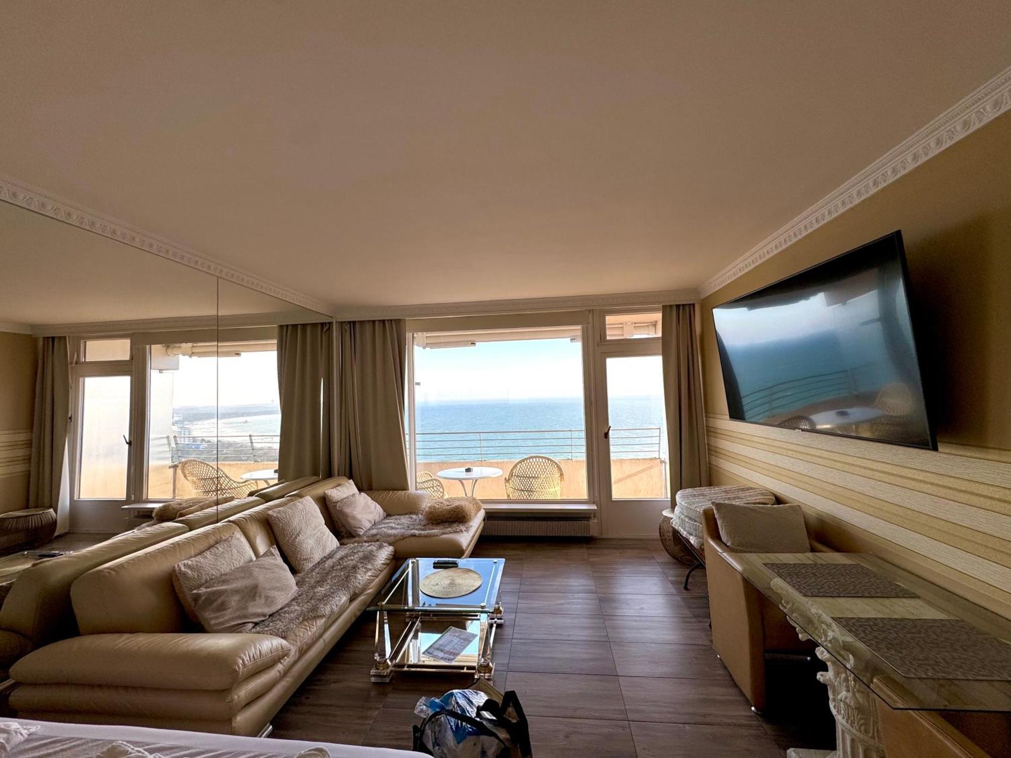 Tiffanys Ferienapartments In Der Privatresidenz Des Plaza Premium Hotel Timmendorfer Strand Exterior foto